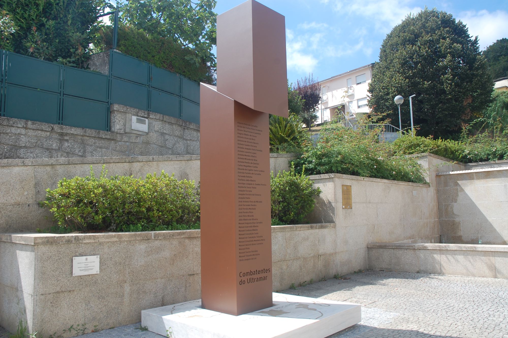 Trinta e nove militares baionenses mortos na Guerra do Ultramar homenageados com monumento evocativo
