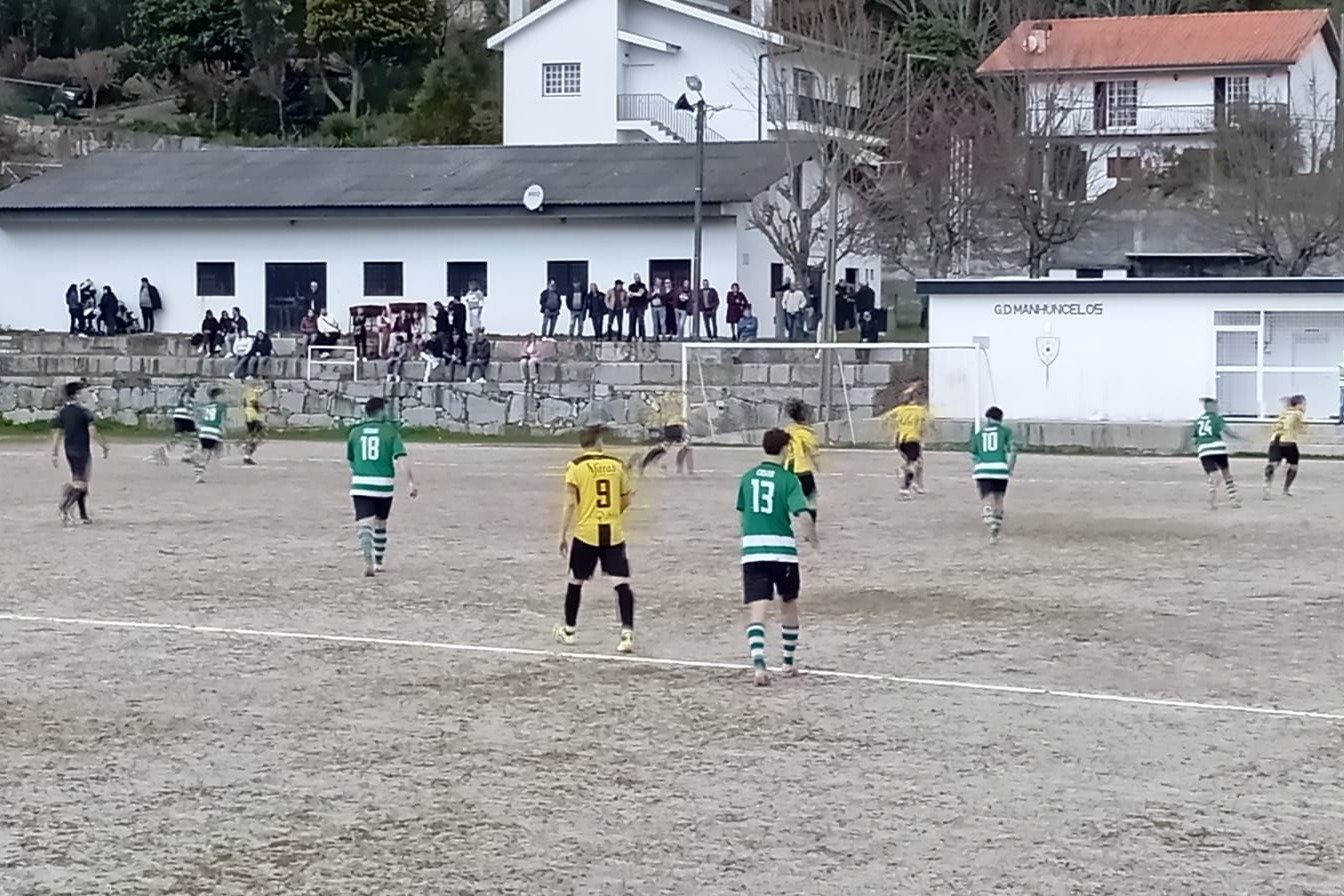 ADCR Gestaçô perde em Manhuncelos por três bolas a uma