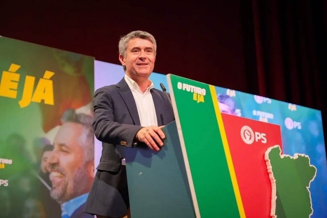 Baionense José Luís Carneiro reeleito secretário-geral do Partido Socialista