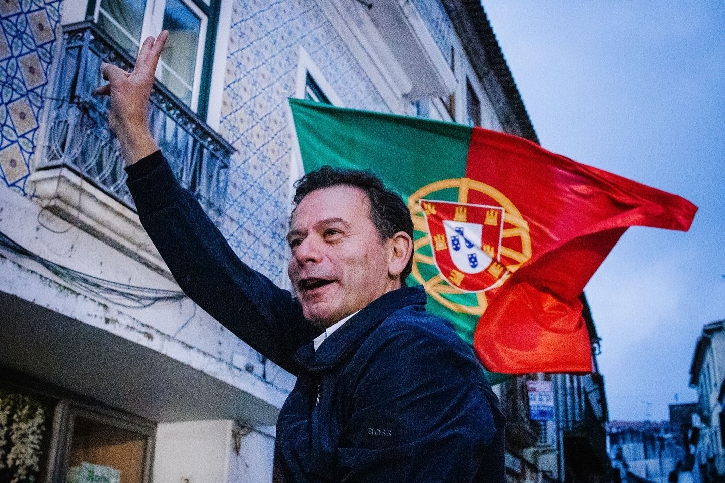 AD vence as legislativas, PS e Chega disputam o segundo lugar – em atualização