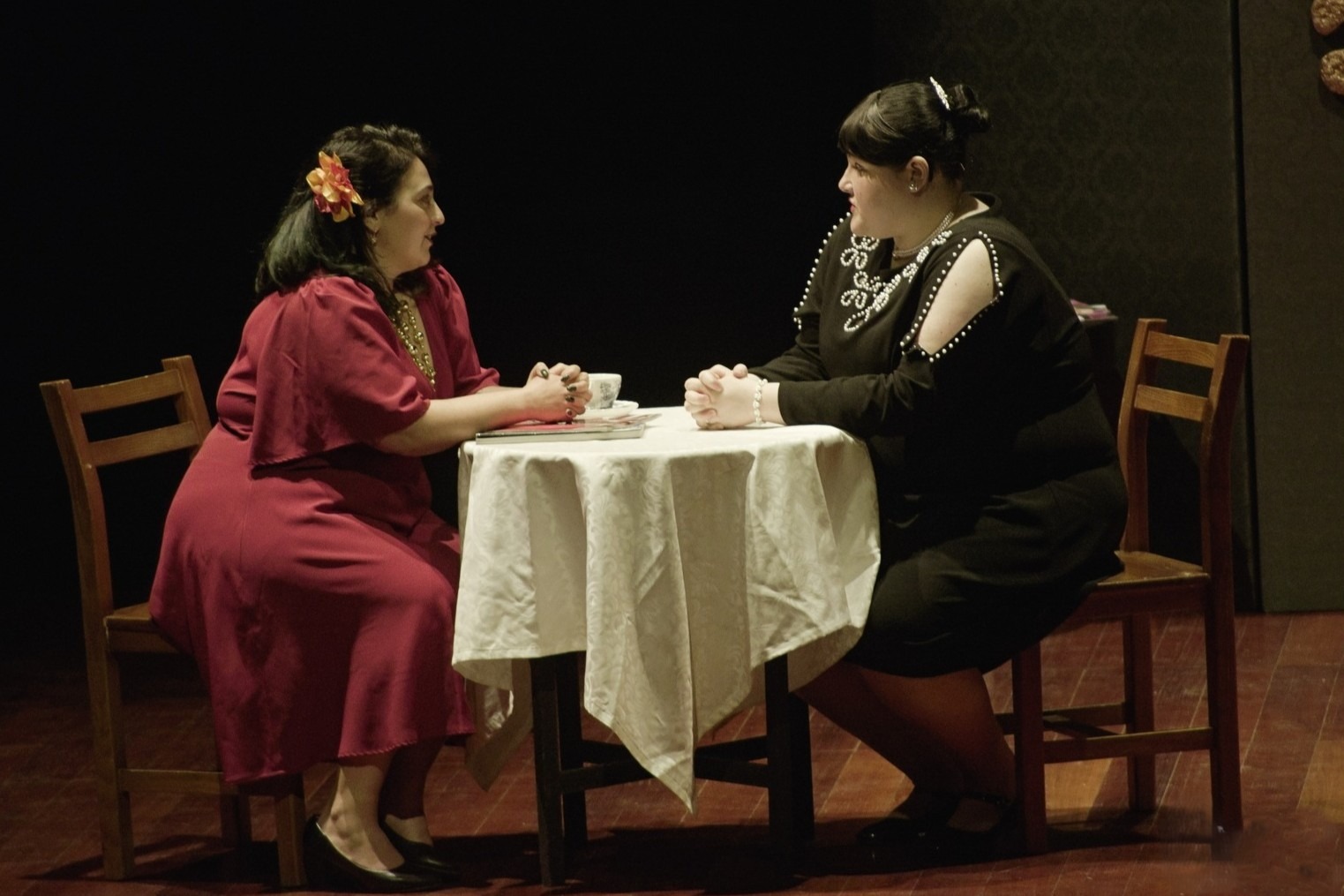 Mostra de Teatro do Douro leva a Mesão Frio a comédia “Duelo numa Casa de Chá”
