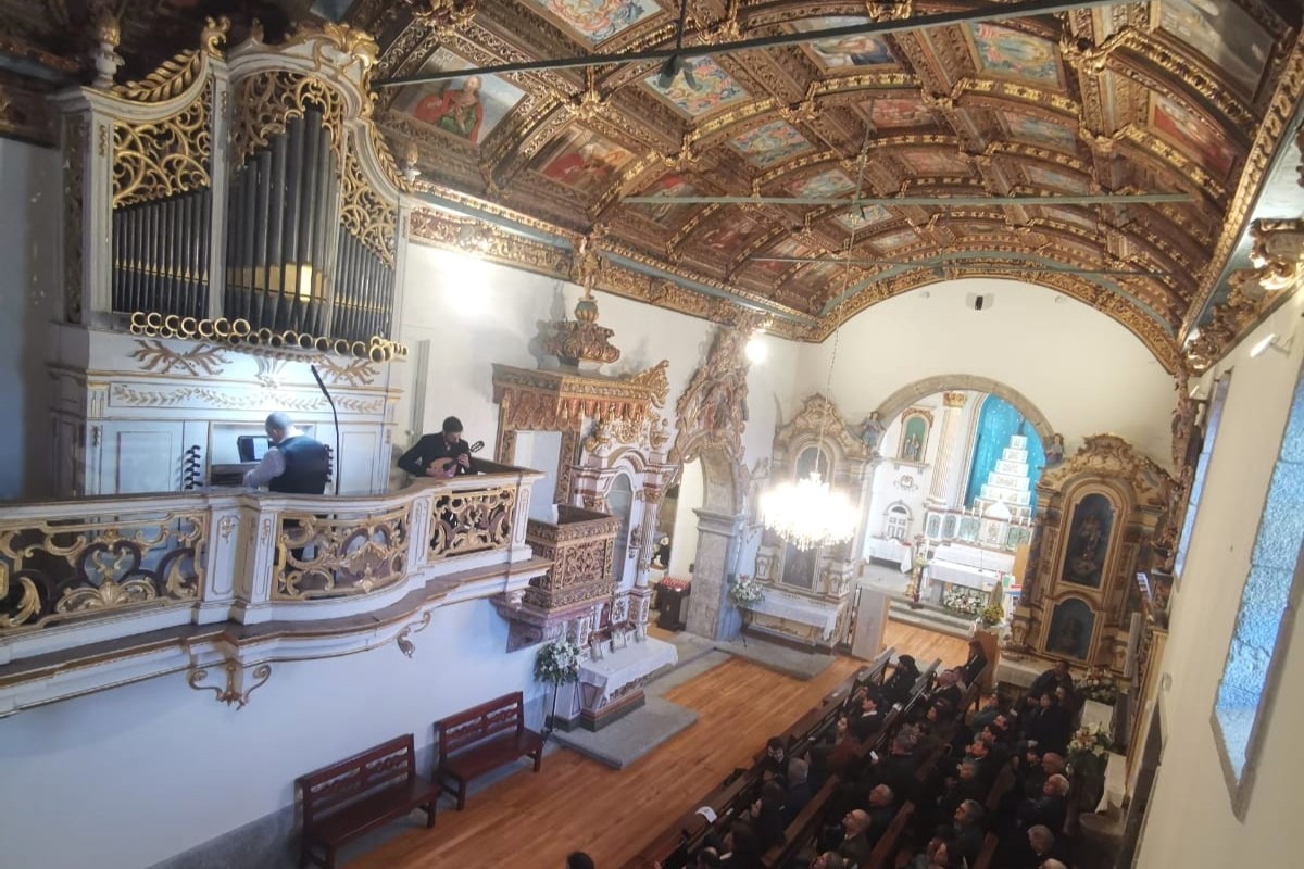 Concerto do duo “Em Forma de Pêra” fez ouvir o órgão de tubos da Igreja de Santa Marinha do Zêzere