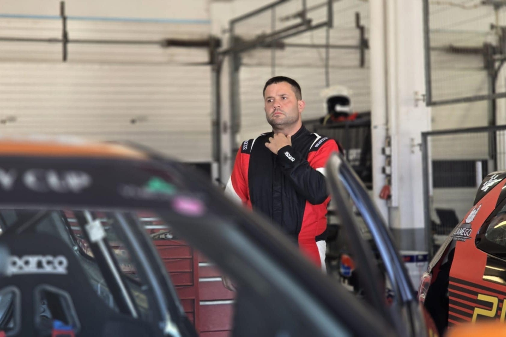 Piloto baionense Carlos Rodrigues voltou às pistas com estreia em prova no Circuito do Estoril