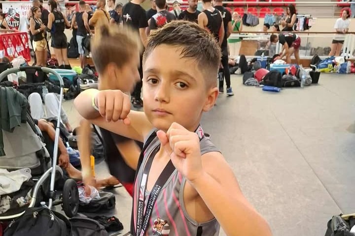 Neto e filho de baionenses é campeão nacional de Muay Thai