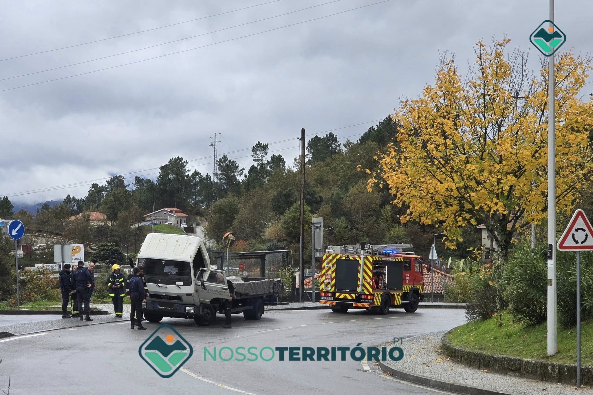 Bombeiros Voluntários de Baião acionados para um incêndio numa viatura pesada