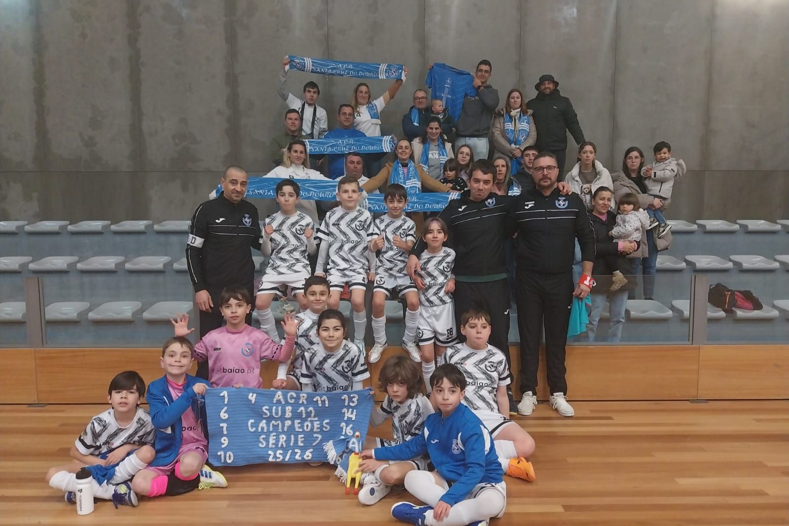 Equipa de sub11 da ACR Santa Cruz do Douro é campeã de série em futsal