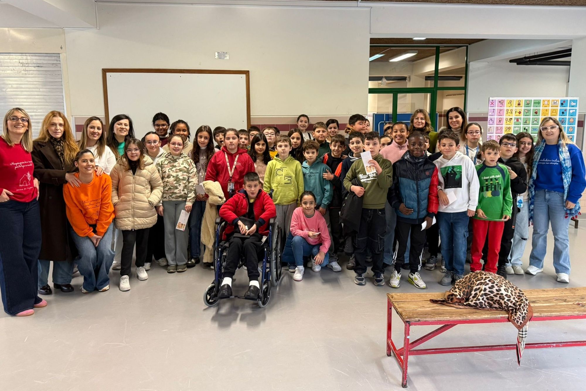 Agrupamento de Escolas de Eiriz assinalou hoje o Dia Internacional da Pessoa com Deficiência (C/FOTOS)