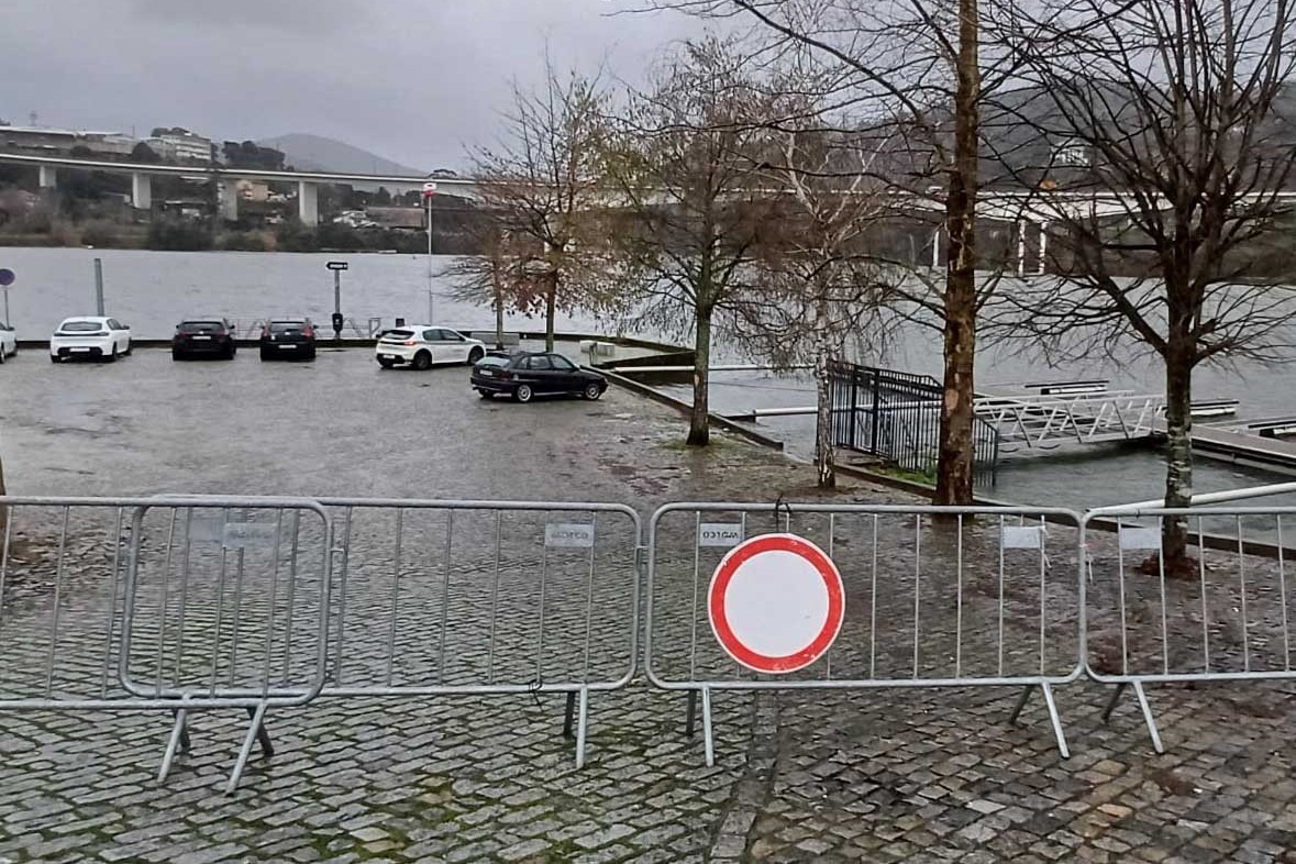 Município do Marco de Canaveses interdita acesso a dois cais fluviais devido ao risco de cheias