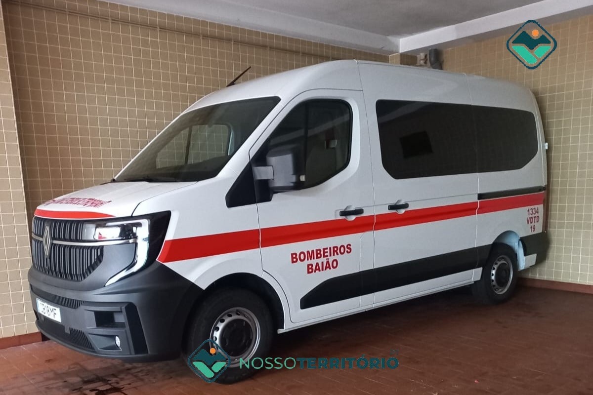 Bombeiros de Baião reforçam frota com nova ambulância de transporte não urgente de doentes