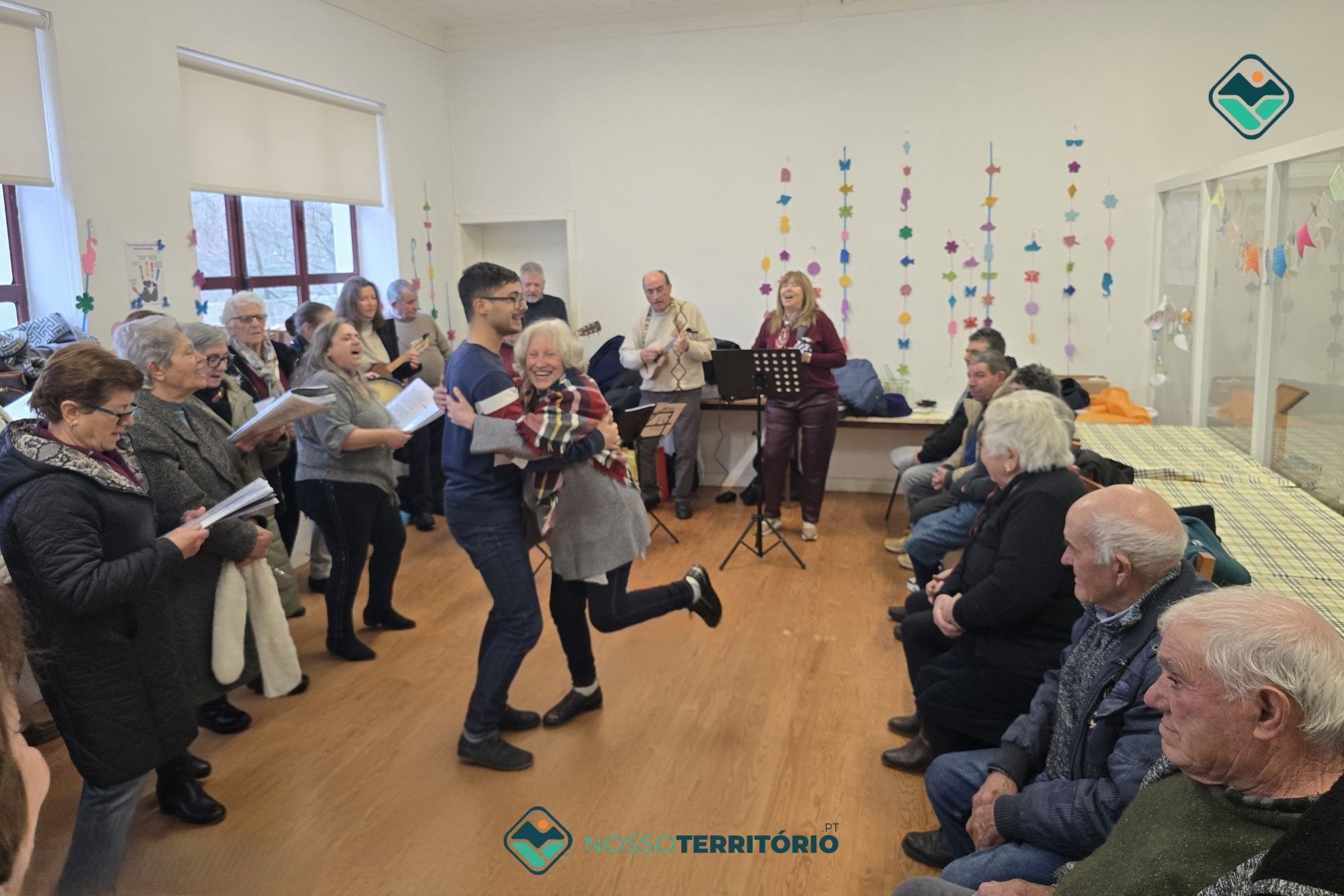 Tuna da Universidade Sénior de Baião canta as Janeiras nos centros de relação comunitária (C/VÍDEO)