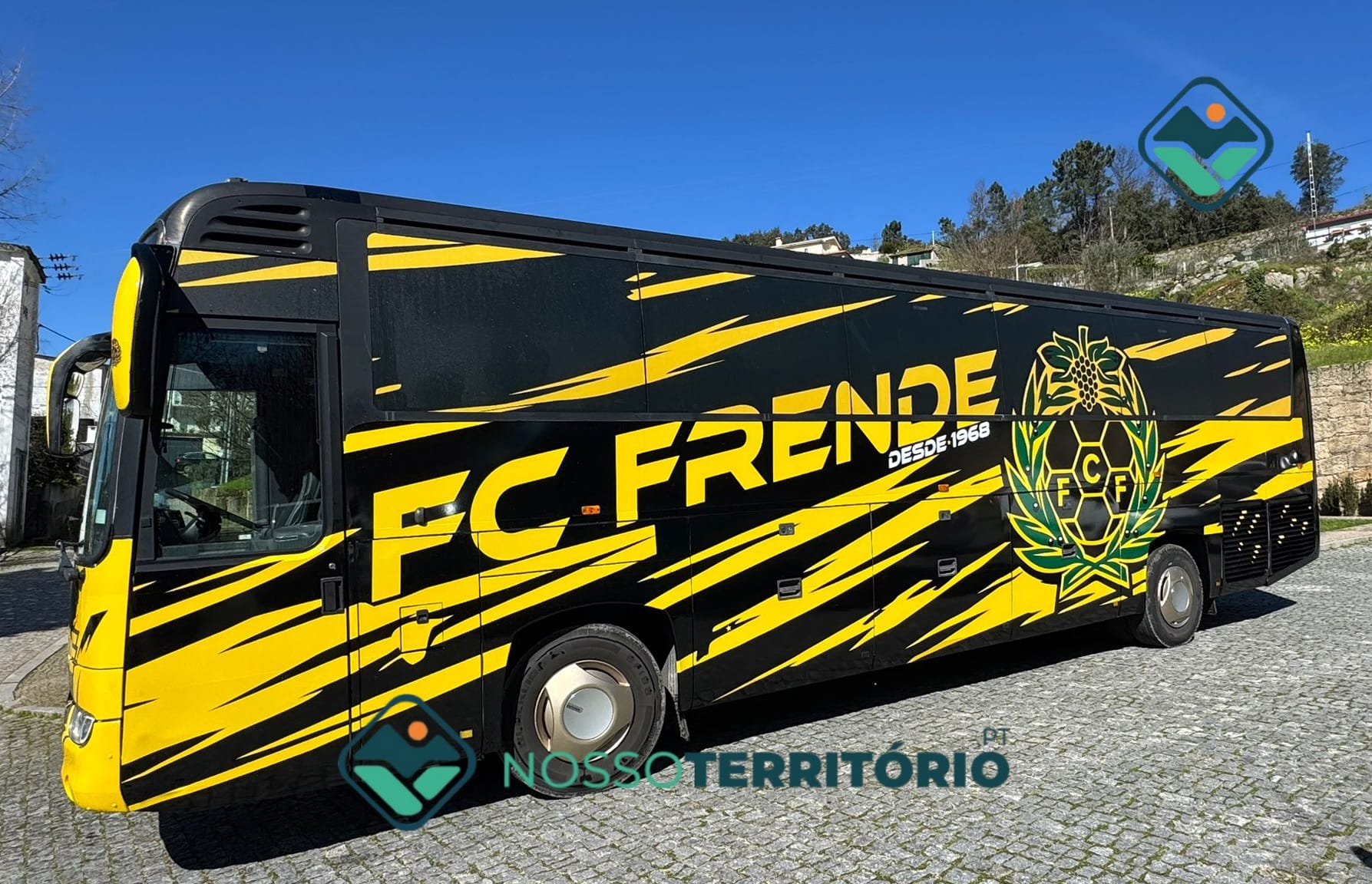 Futebol Clube de Frende apresenta novo autocarro com as cores e a alma do clube (C/VÍDEO)