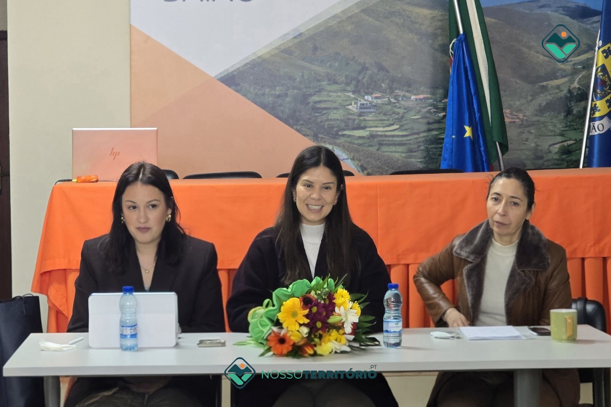 Cerca de duas dezenas de mulheres assinalaram o Dia Internacional da Mulher na sede do PSD Baião (C/VÍDEO)