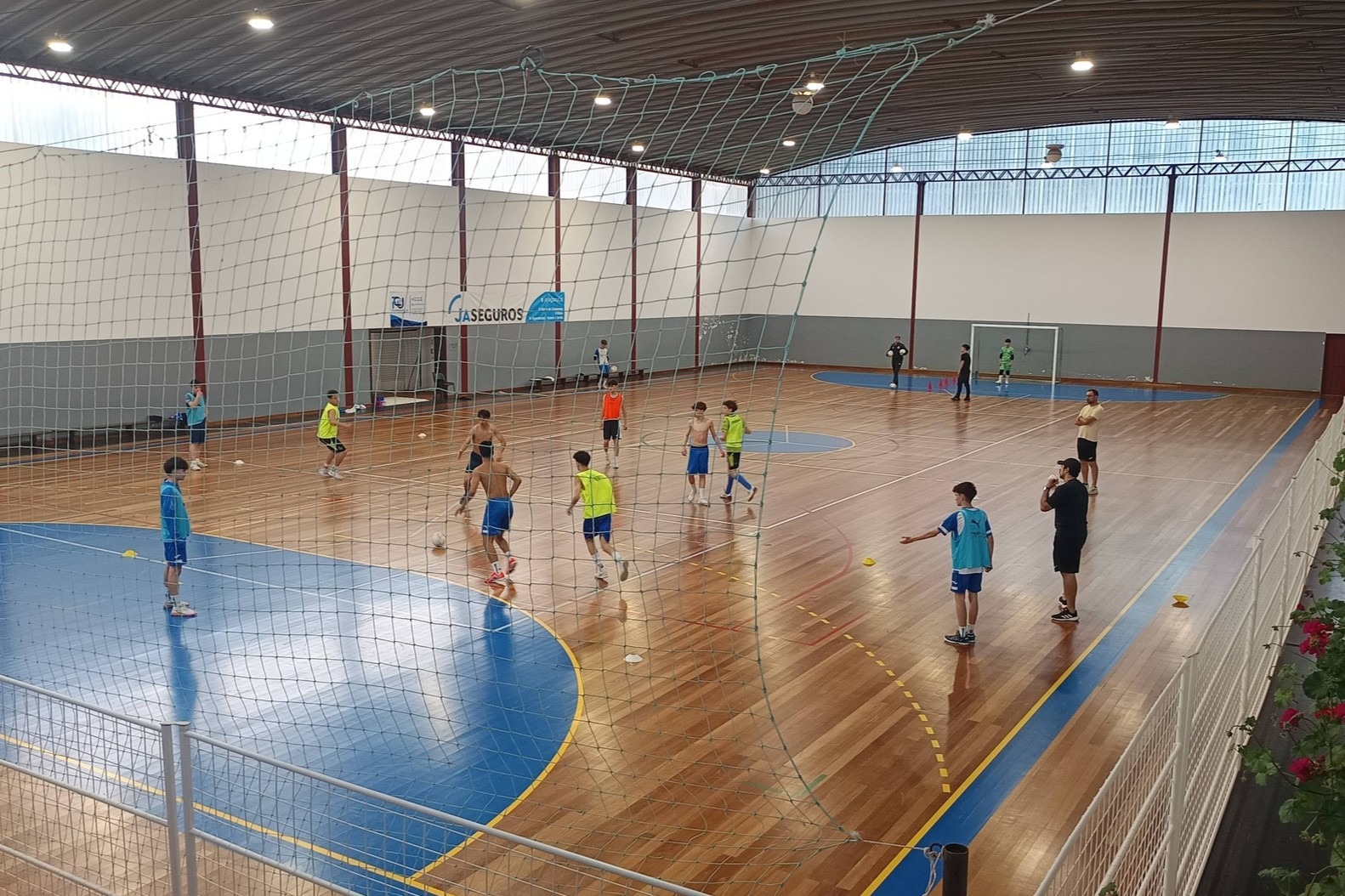 FUTEBOL/FUTSAL: Último jogo da AD Baião e equipas da ACR Santa Cruz a entrarem em campo no fim de semana