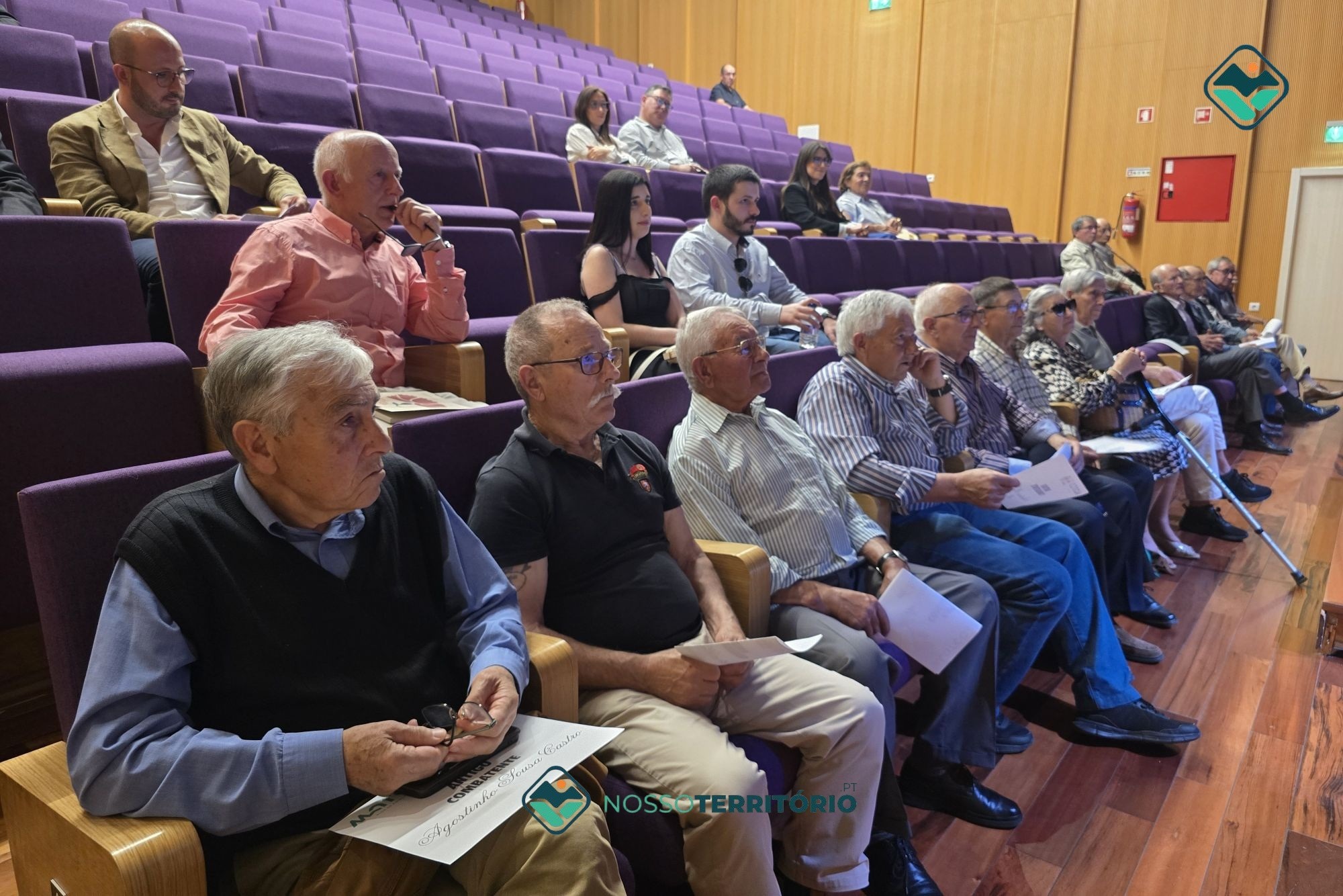 Marco de Canaveses comemora Abril com livro que reúne 16 testemunhos de ex-combatentes da Guerra do Ultramar (C/VÍDEO)