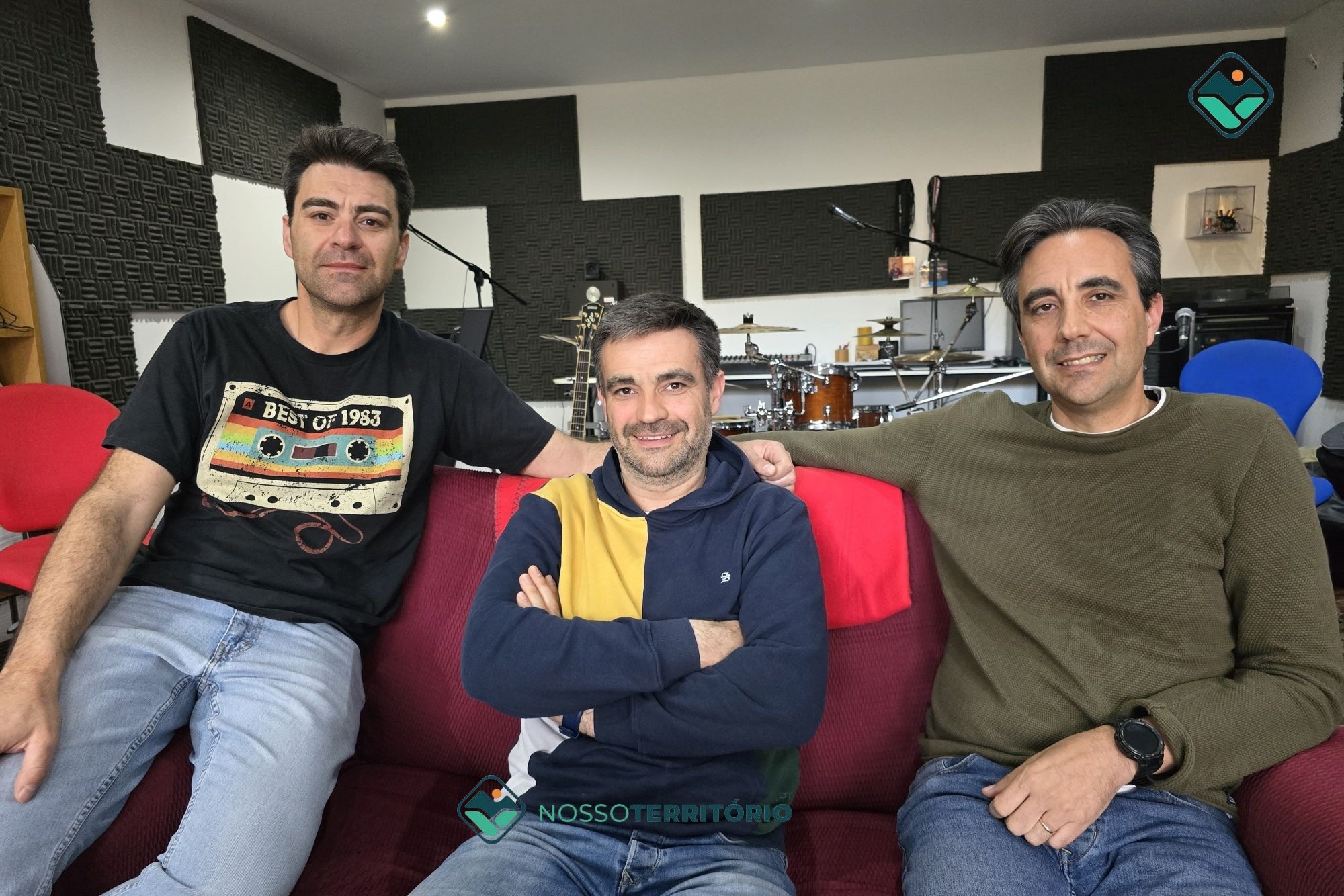 Manos Trio celebram 35 anos de um percurso musical impulsionado pelos pais e reconhecido pelo público