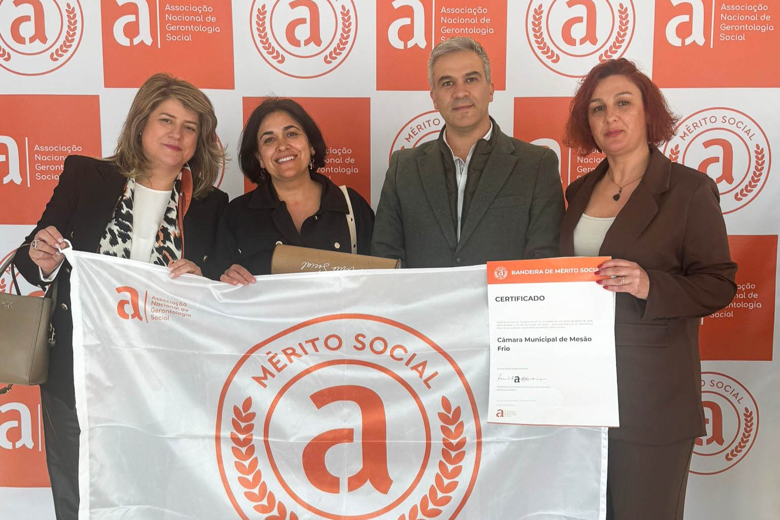 Mesão Frio distinguido com a “Bandeira de Mérito Social 2026” pelo programa municipal “Ateliers (Re)viver”