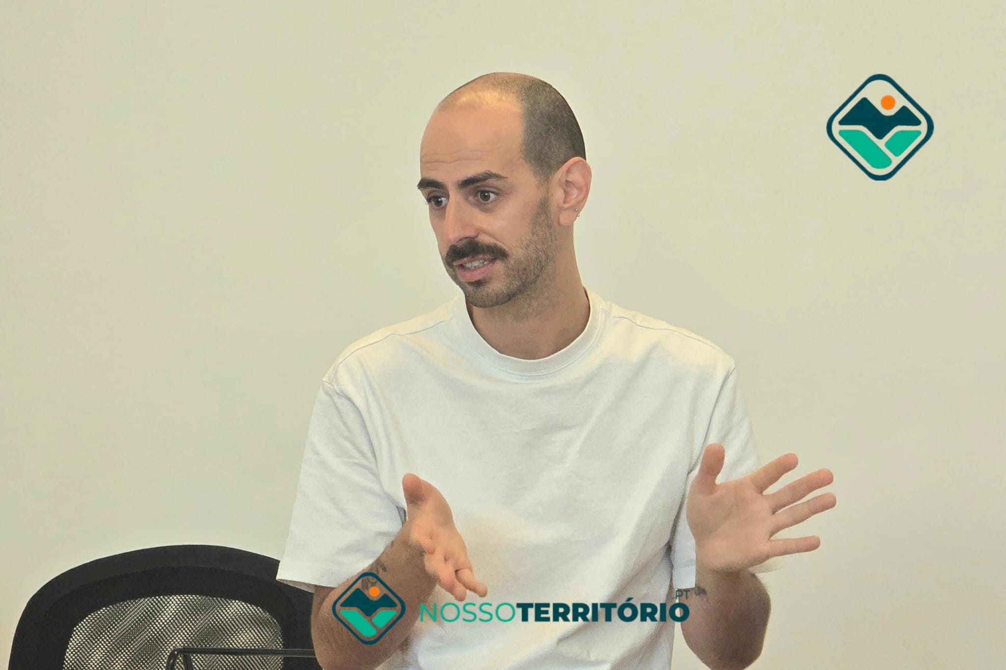 Biblioteca Municipal António Mota recebeu Miguel Bonneville para uma conversa aberta sobre a vida do autor (C/VÍDEO)