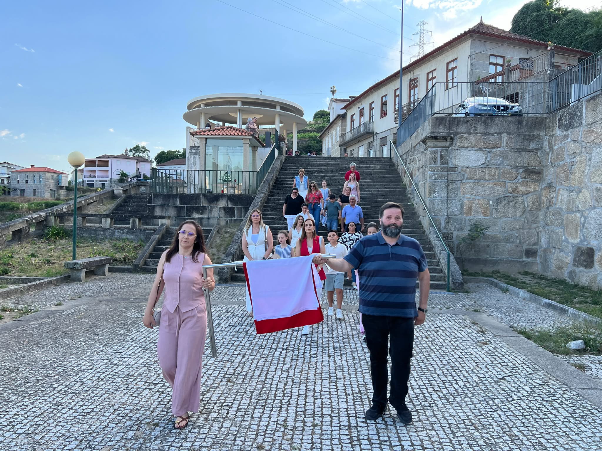 Comissão de Festas em Honra de Santa Marinha hasteou a bandeira para as festividades