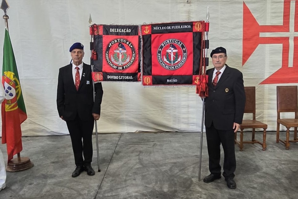 Núcleo de Fuzileiros de Baião presente na cerimónia oficial de rendição do comandante da Zona Marítima do Norte